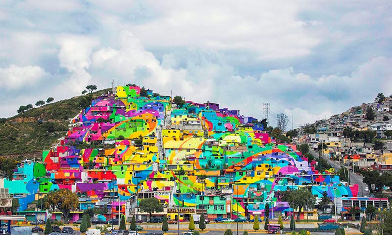 Tęczowy mural w Meksyku